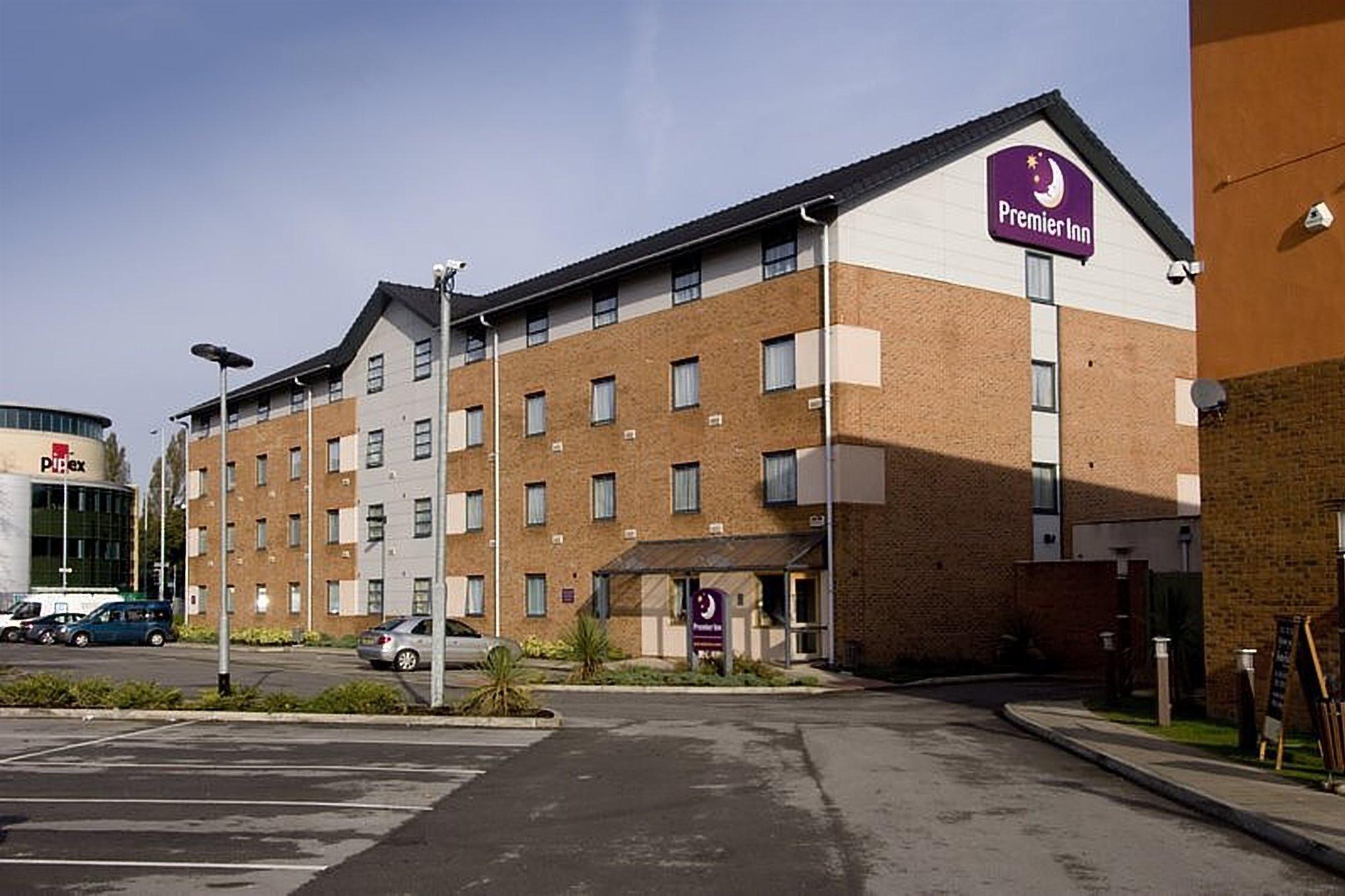 Premier Inn Manchester West Didsbury Buitenkant foto