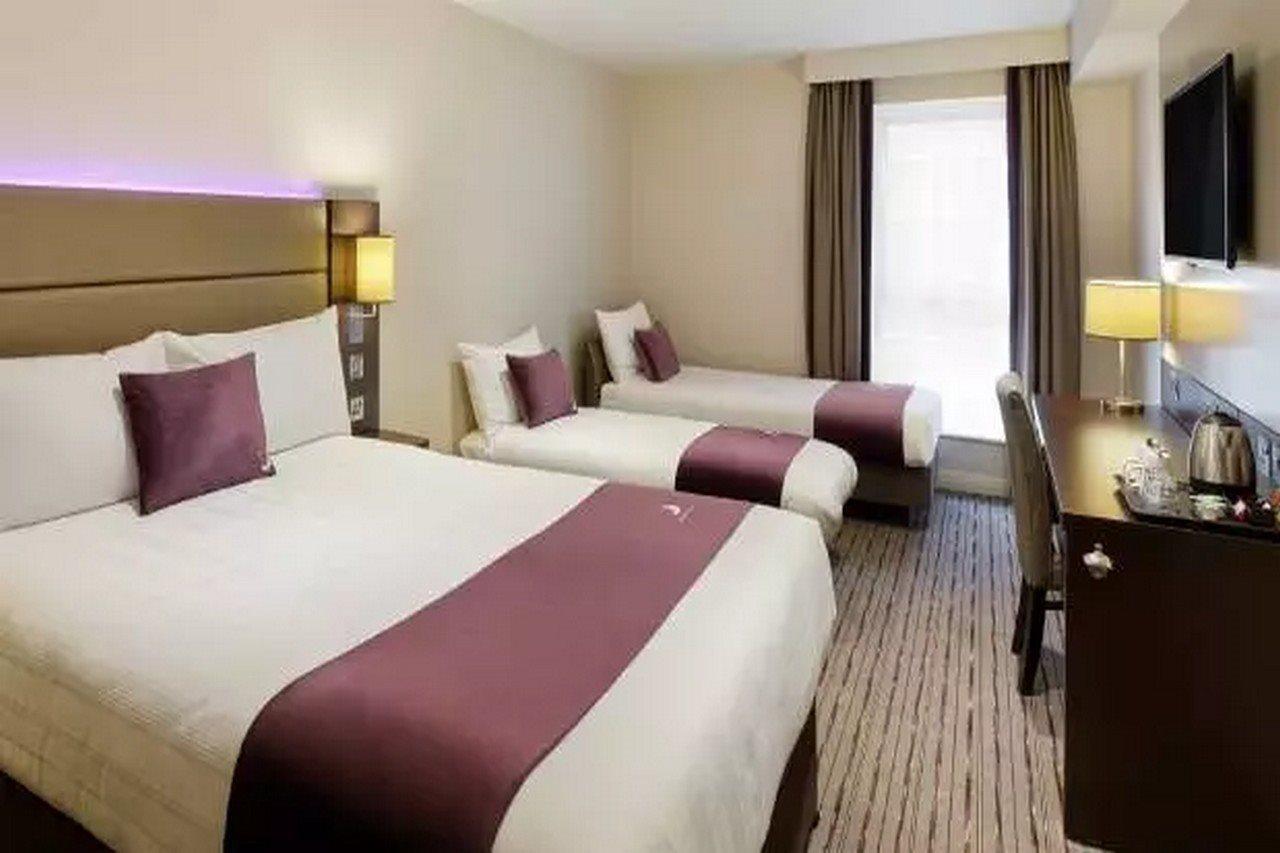 Premier Inn Manchester West Didsbury Buitenkant foto